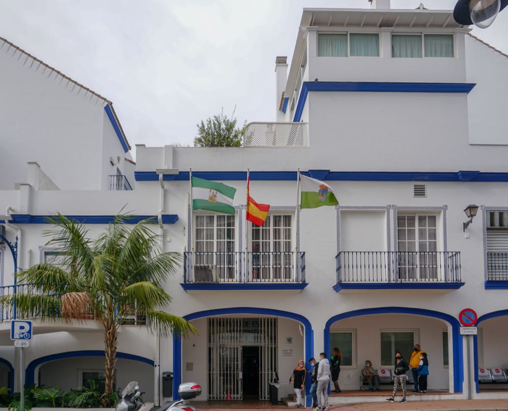 Estepona old town and town hall, Estepona property market report Q4 2025