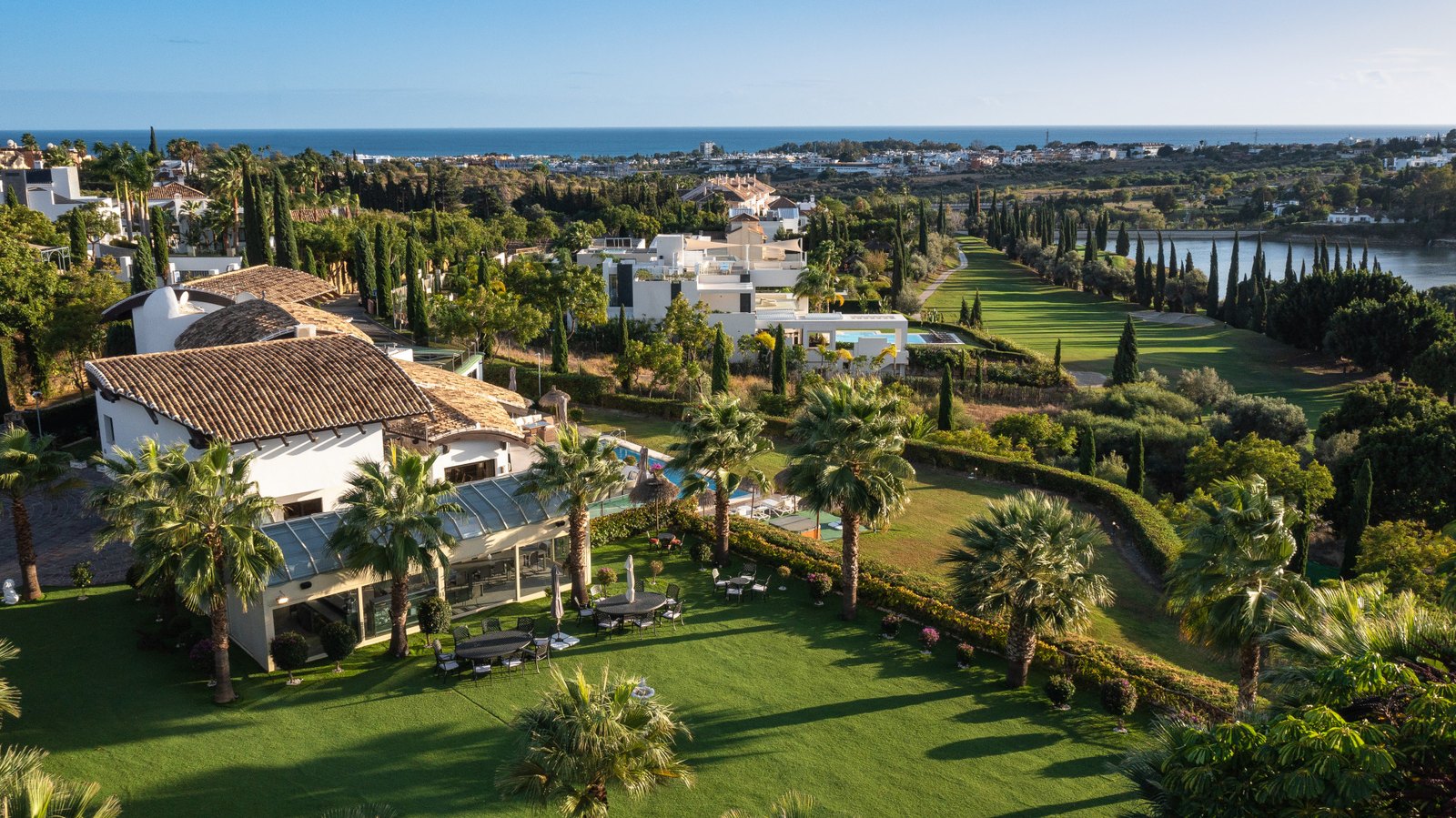 The golf at Los Flamingos with the Mediterranean beyond