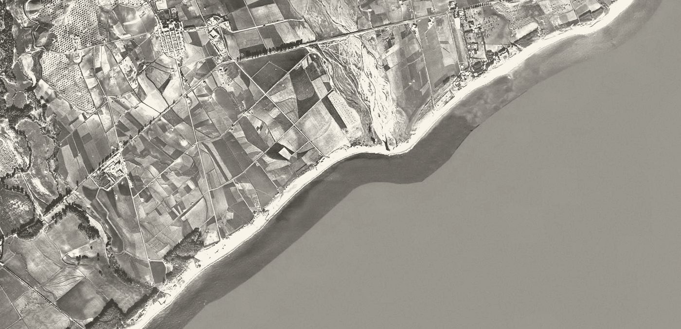 San Pedro de Alcántara in 1956, the town set back from the sea with fields around it