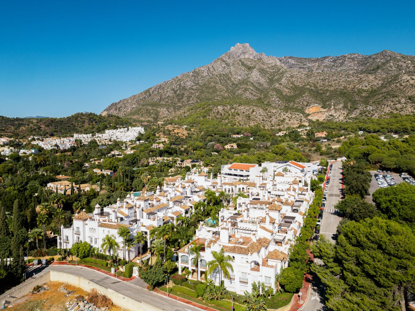 La Concha above the rooftops of Sierra Blanca