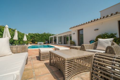 Villa for sale in San Pedro Playa, San Pedro de Alcantara