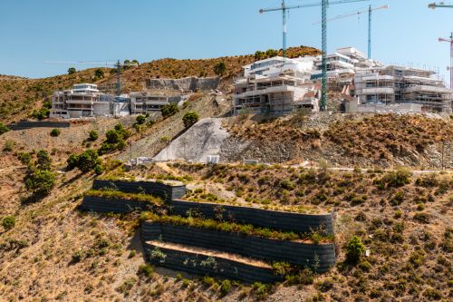 Plot for sale in Real de La Quinta, Benahavis