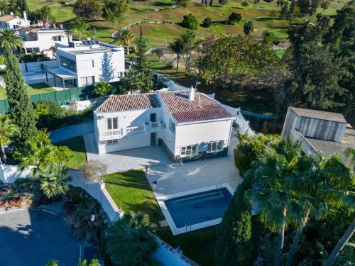 4 bedroom villa for rent in Los Naranjos Golf, Nueva Andalucia