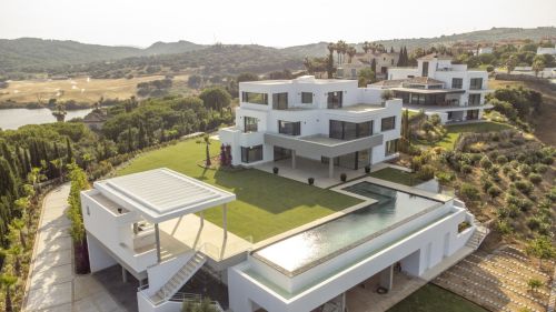 8 bedroom villa for sale in Almenara, Sotogrande Alto