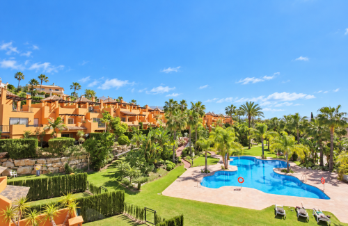 4 bedroom semi detached house for rent in Paraíso Bellevue, Benahavis