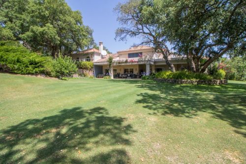 5 bedroom villa for sale in Los Altos de Valderrama, Sotogrande Alto