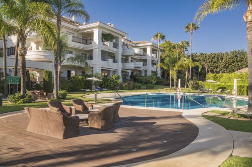 Luxury ground-floor apartment, Sierra Blanca.