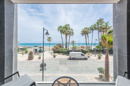 Modern Coastal Living, Prime Location