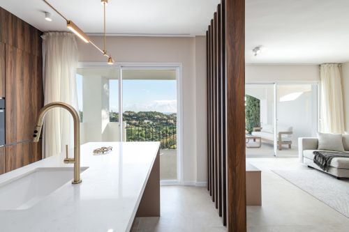 3-BEDROOM APARTMENT WITH BREATHTAKING VIEWS IN ALTOS DE LA QUINTA