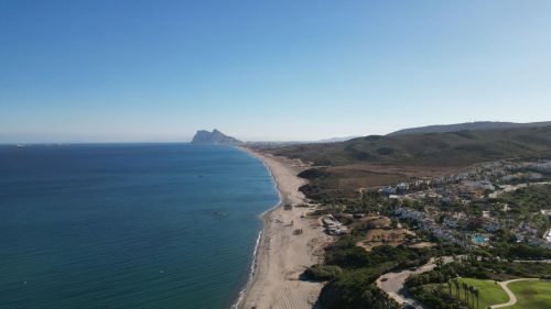 Villa on the seafront of La Alcaidesa, impressive views are focused on the La Alcaidesa Lighthouse