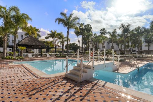 Luxury Living by the Sea