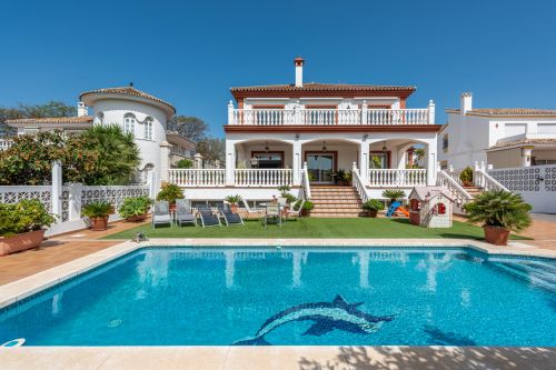 6 bedroom villa for sale in San Pedro de Alcantara