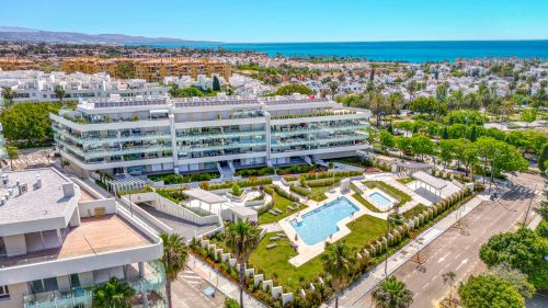 Stylish, three bedroom apartment located in a newly built gated community of San Pedro playa