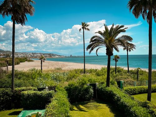 Exceptional Semi-Detached Beachfront Townhouse in Los Lacasitos, Sotogrande