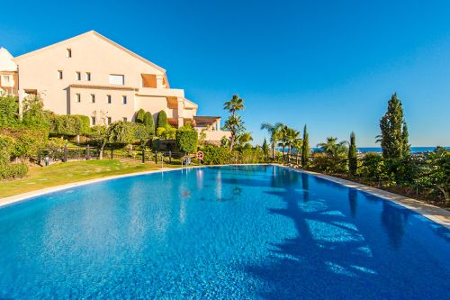 Spacious two bedroom apartment Golf Valley Nueva Andalucia, Marbella