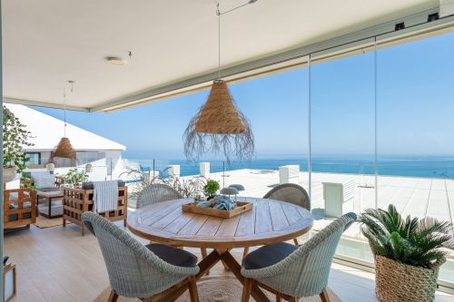 Three bedroom apartment with panoramic sea view in MedOne, El Higueron