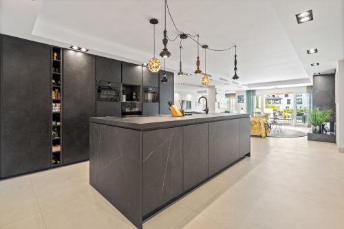 4 bedroom apartment for sale in Playas del Duque, Puerto Banus