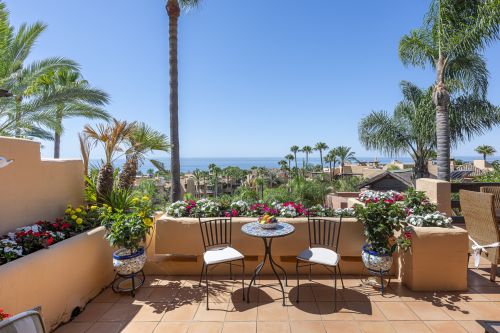 Mansion Club - Penthouse with spectacular sea views !!