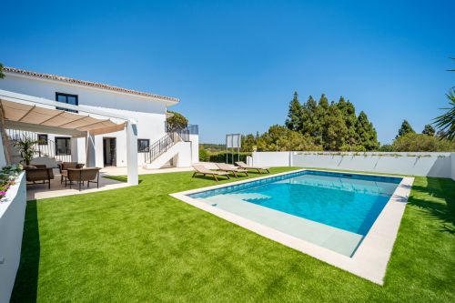 Fully Renovated Luxury Villa ideally located within a short walk to La Cala centre , Beach & Golf