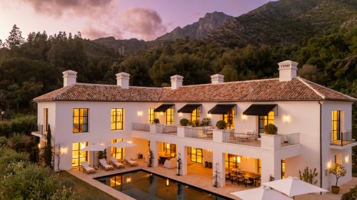 Casa Angelico in Cascada de Camoján offers timeless elegance, panoramic Mediterranean views, and luxury living in Marbella’s most exclusive enclave.