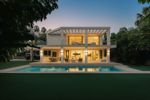 Modern Villa In Prime Location