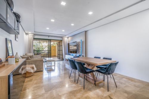 Two-Bedroom Apartment in La Resina Golf