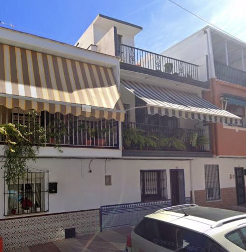 Charming Semi-Detached Townhouse