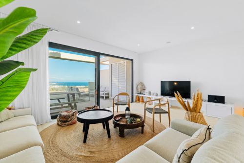 2-Bed Apartment with breathtaking views – Finca Cortesin, Costa del Sol