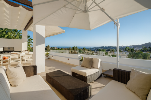 Elegant duplex penthouse in Aloha, Marbella with 3 bedrooms