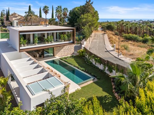Villa for sale in Las Lomas del Marbella Club, Marbella Golden Mile