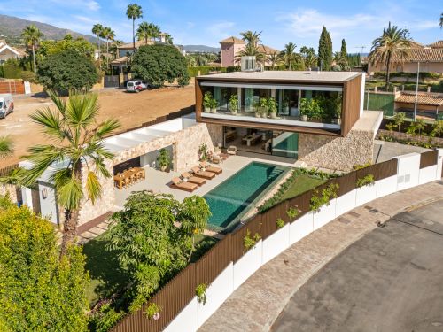 A Modern Mediterranean Sanctuary