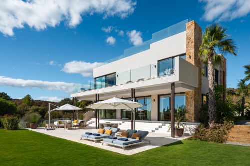 Timeless Luxury in Marbella Hill Club
