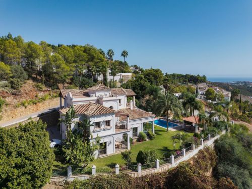 Elegant Mediterranean Villa