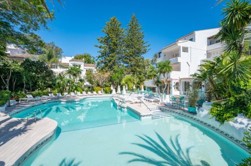 Puente Romano apartment