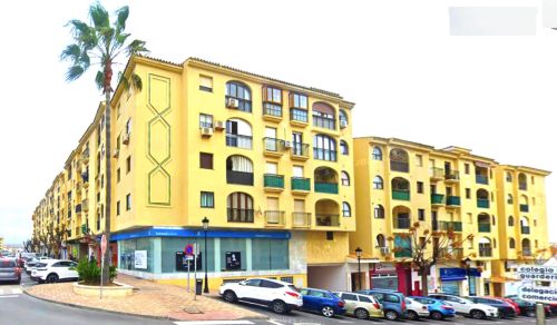 Spacious and luminous apartment in the heart of San Luis de Sabinillas