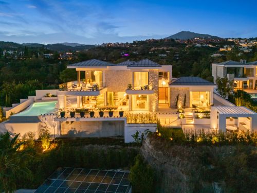 Contemporary Luxury in La Quinta