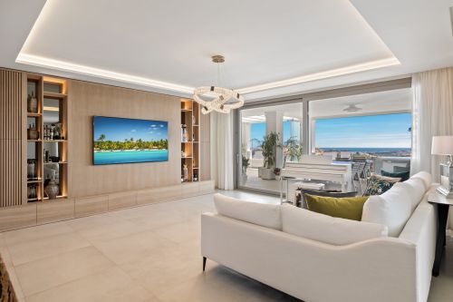 Contemporary Elegance in Nueva Andalucía