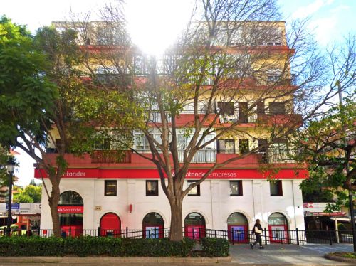 Apartment for Sale on Marbella's Iconic Main Avenue – Just Five Minutes' Walk from the Beach!