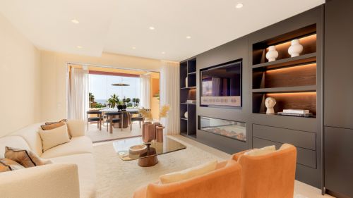 Luxury Beachfront Apartment in Los Granados del Mar, Estepona