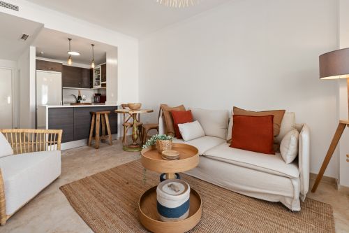 Elegant Two-Bedroom Apartment in Manilva