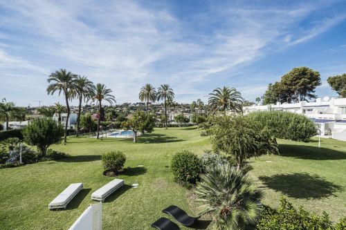 Renovated Golf Townhouse