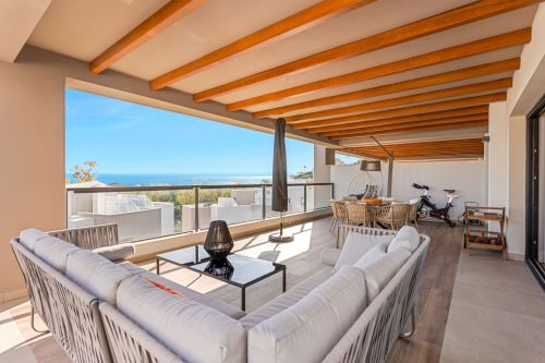 Exclusive apartment in Nueva Andalucía