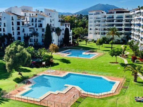 Exclusive Apartment in Jardines del Puerto