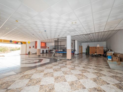 SEMI-BASEMENT IN ALOZAINA