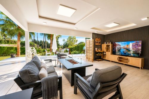 LUXURY