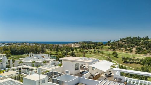 Luxury 2-Bedroom Penthouse with Panoramic Sea & Golf Views – Atalaya Hills