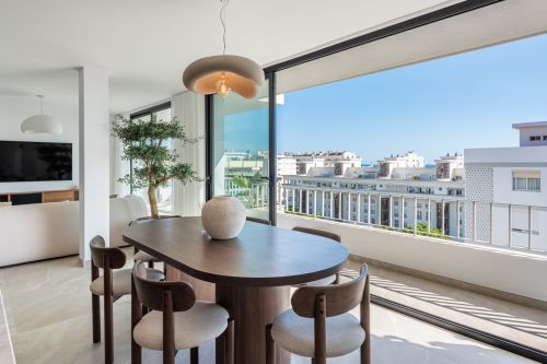 Exclusive 3-Bedroom Penthouse in the Heart of Marbella – Luxury Living with Stunning Sea Views