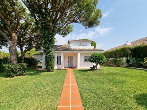 Charming Detached Villa in Lower Calahonda, Mijas