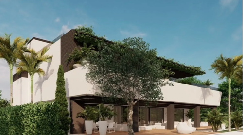 Beachfront plot with project and building license in East Marbella