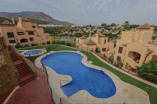 Stunning South-East Facing Penthouse with Panoramic Sea & Sierra Bermeja Views